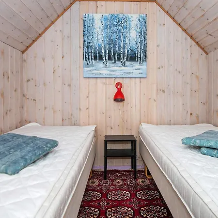 4 Person In Skaerbaek-by Traum *